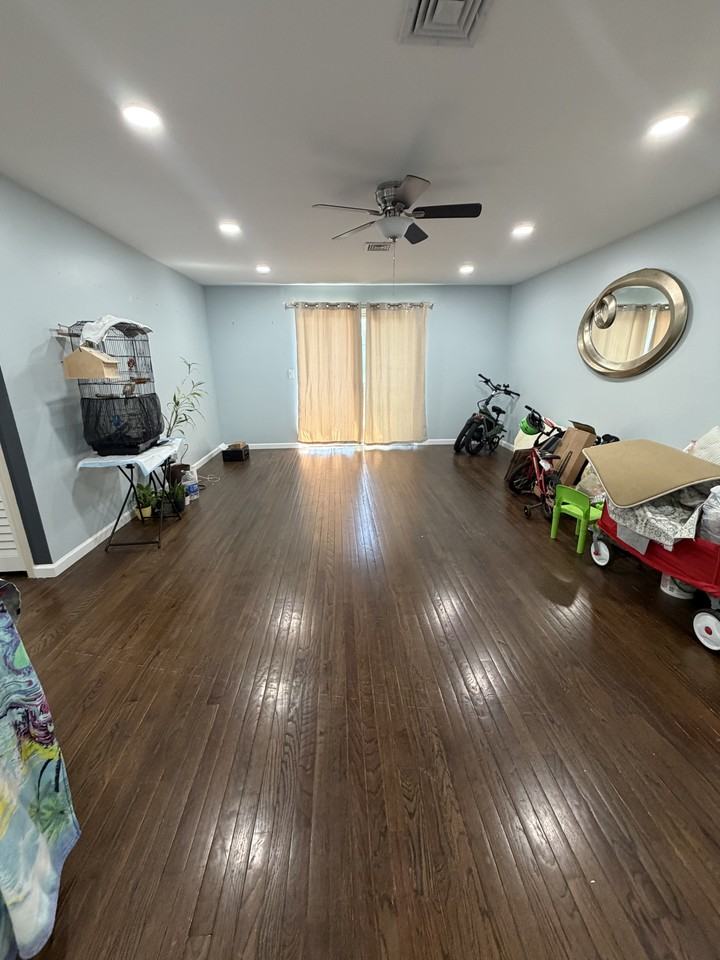 1250 N Broad St #C1 - Photo 6 of 12