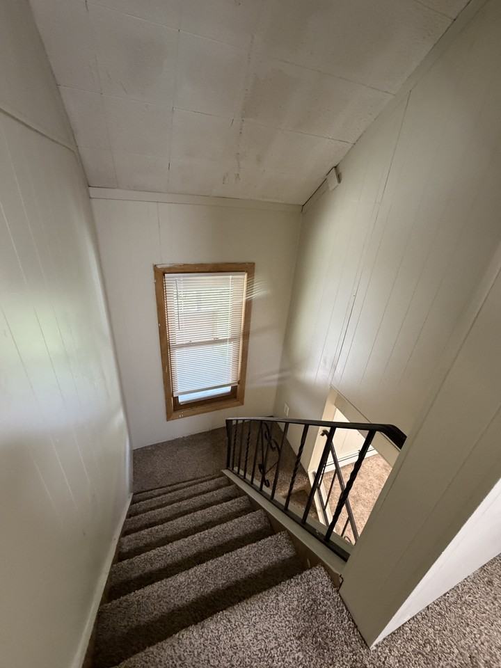 68 N Shirley St #NA - Photo 4 of 19