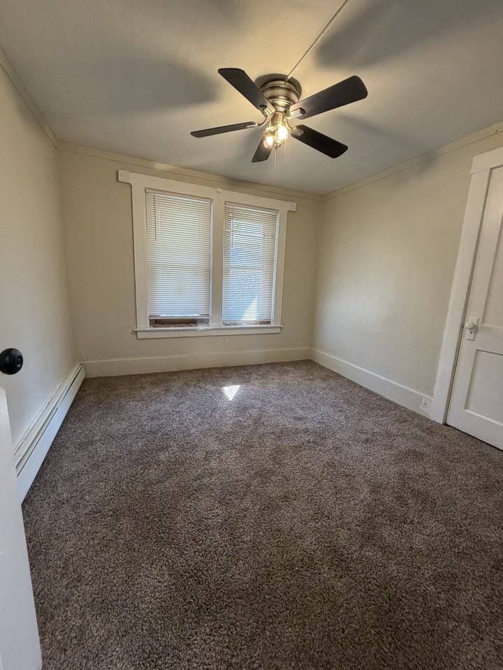 68 N Shirley St #NA - Photo 6 of 19
