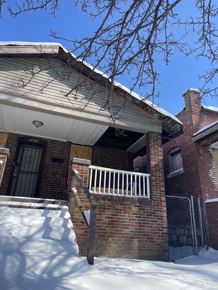 4919 Thekla Ave #NA - Photo 2 of 36