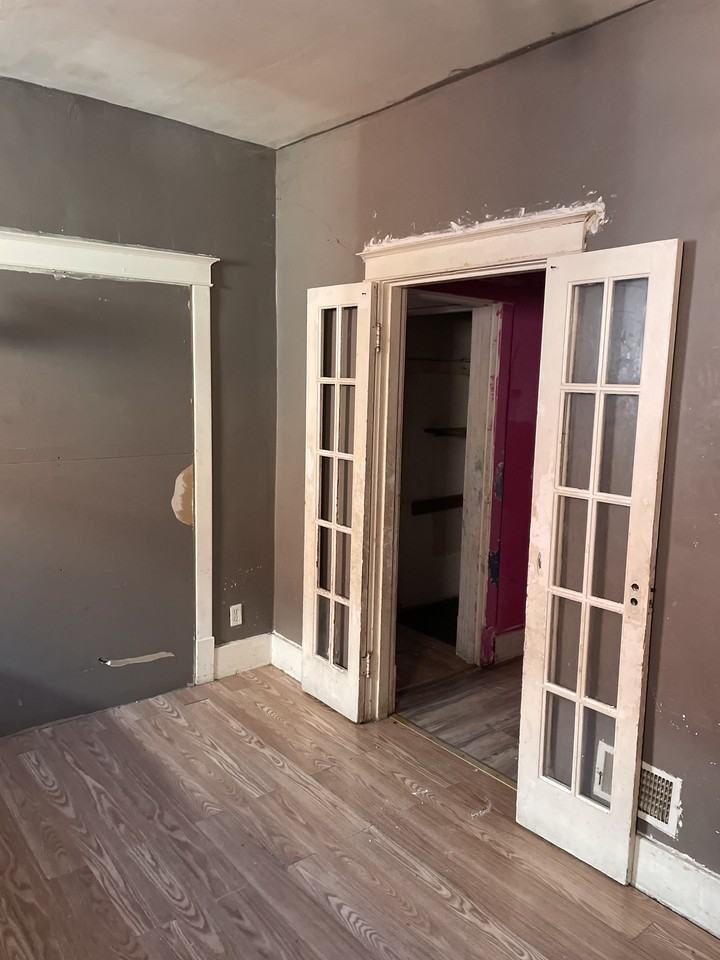 4919 Thekla Ave #NA - Photo 5 of 36