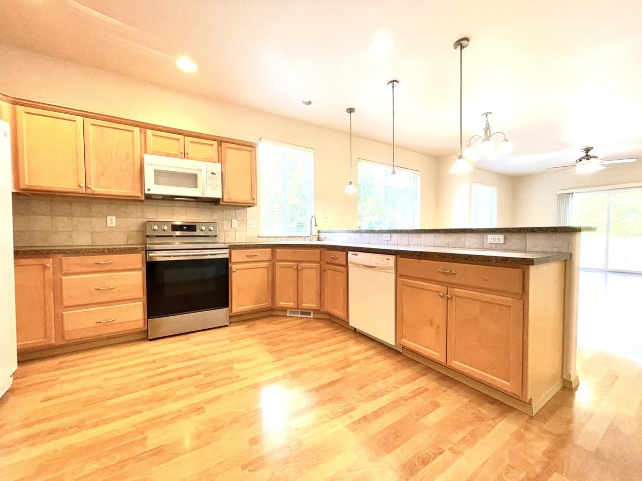 4444 20th Way Ne #NA - Photo 3 of 16