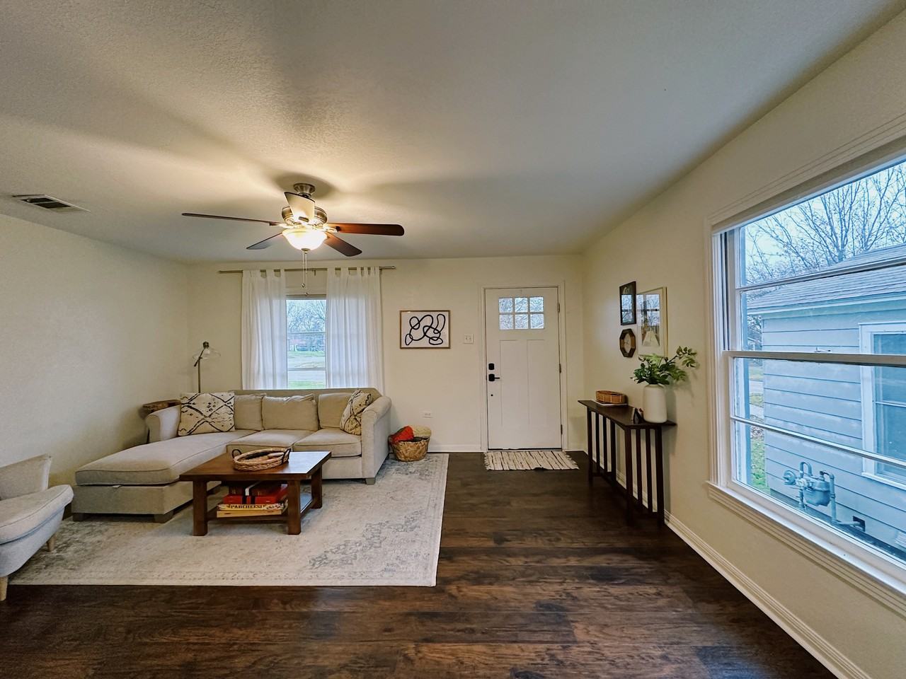 3720 Hubby Ave #NA - Photo 3 of 18