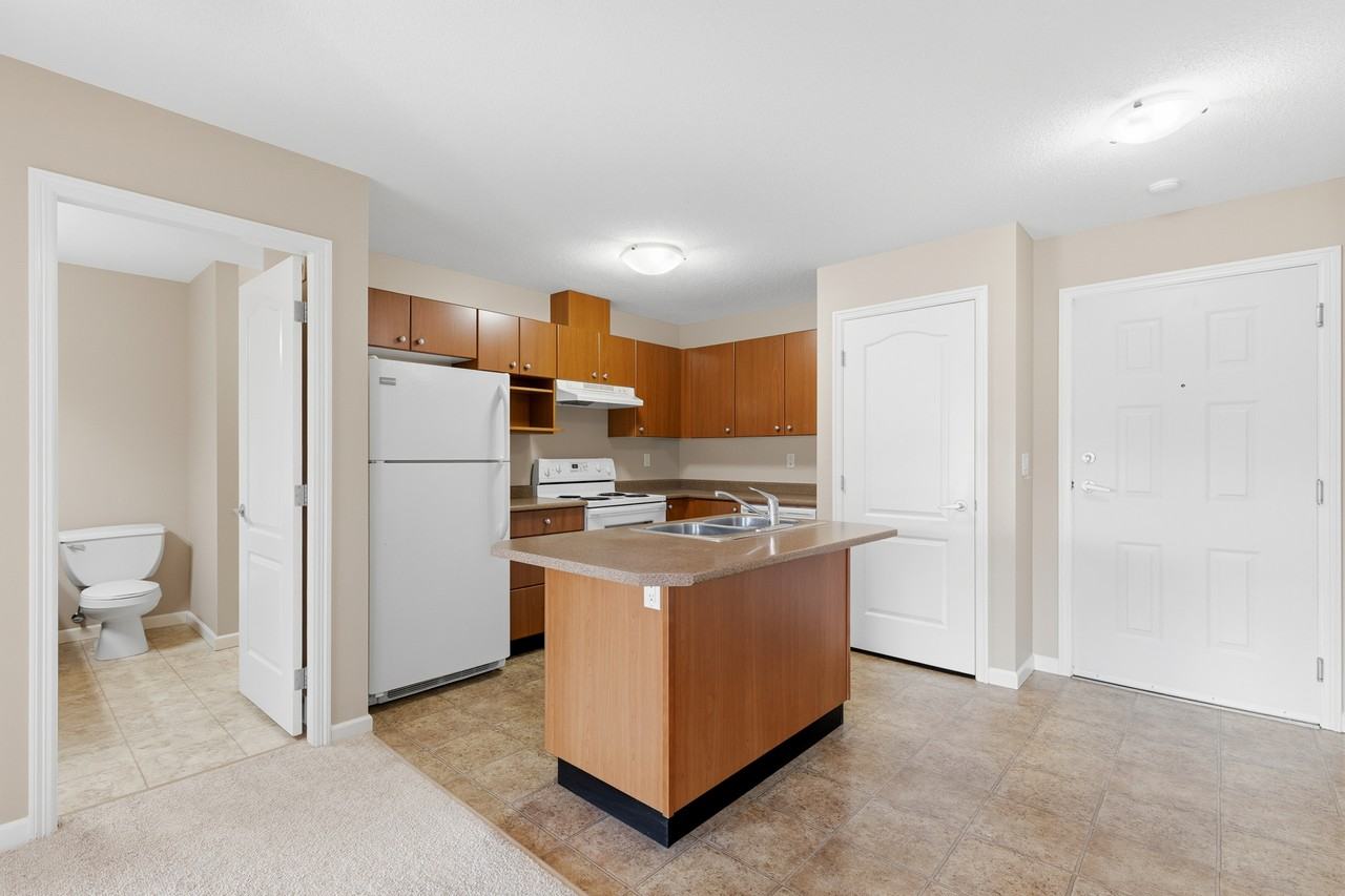 7556 - 7556 Topaz Drive - Photo 2 of 15