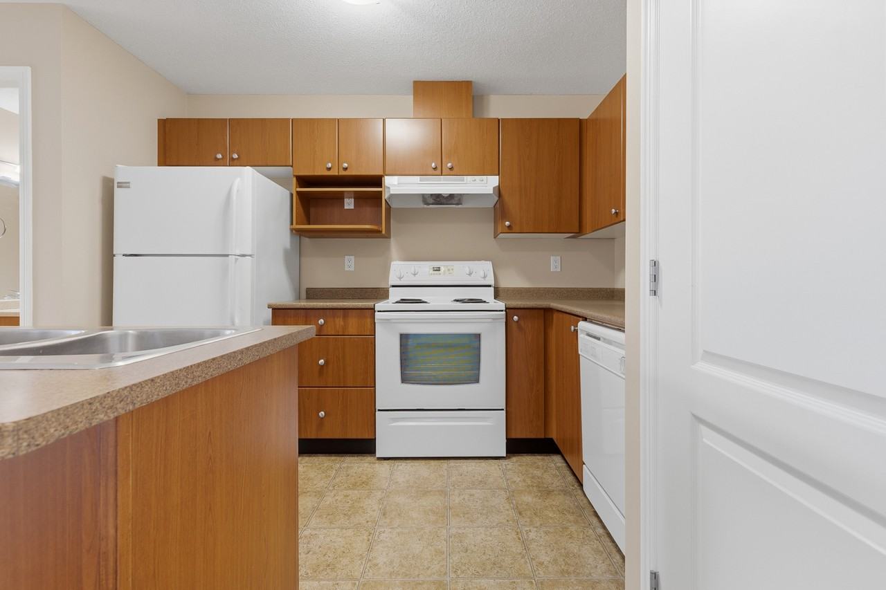 7556 - 7556 Topaz Drive - Photo 3 of 15