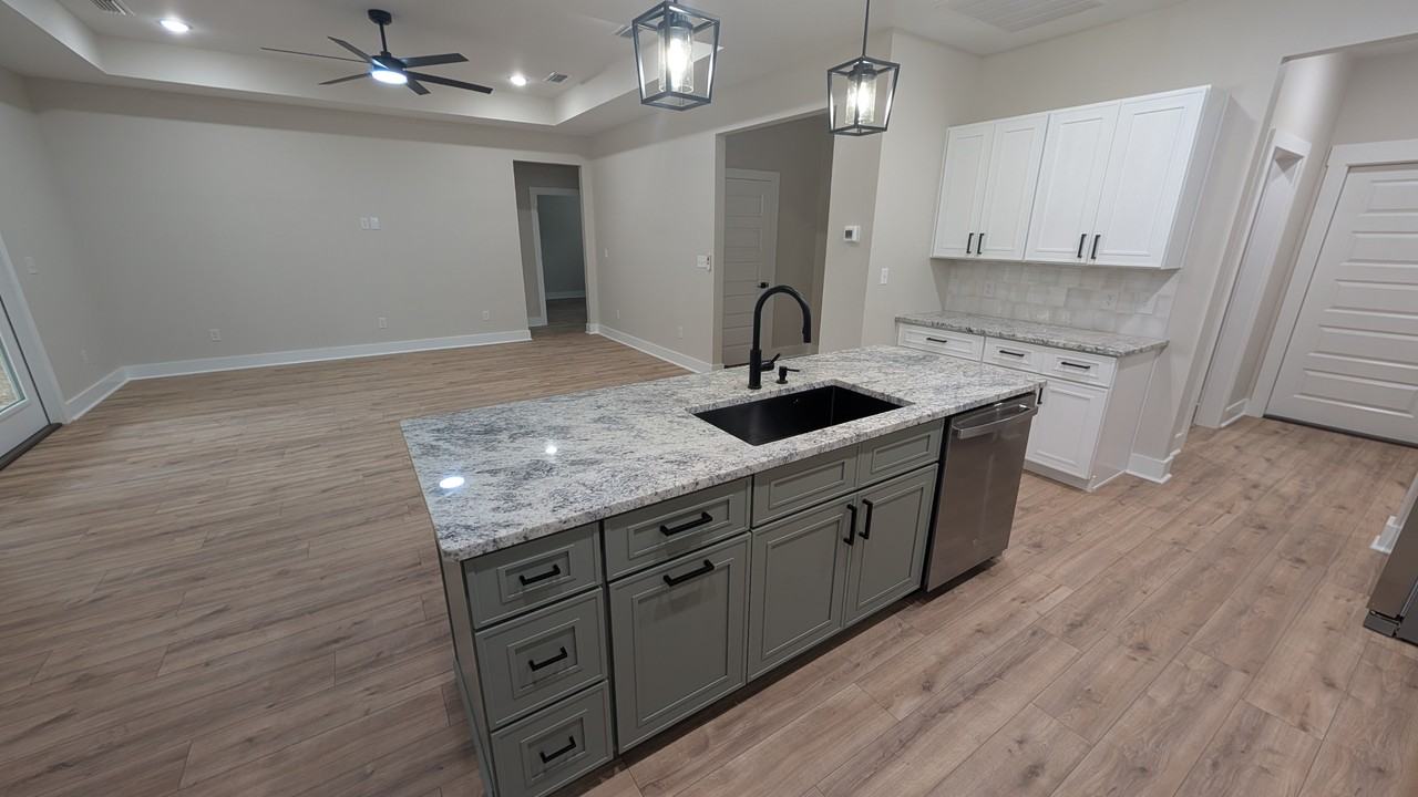 699 Pinewood Dr #NA - Photo 6 of 19