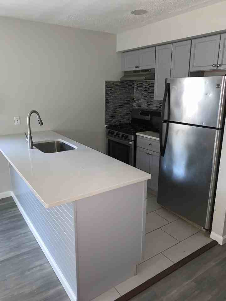 85 Jefferson St #2 - Photo 2 of 7