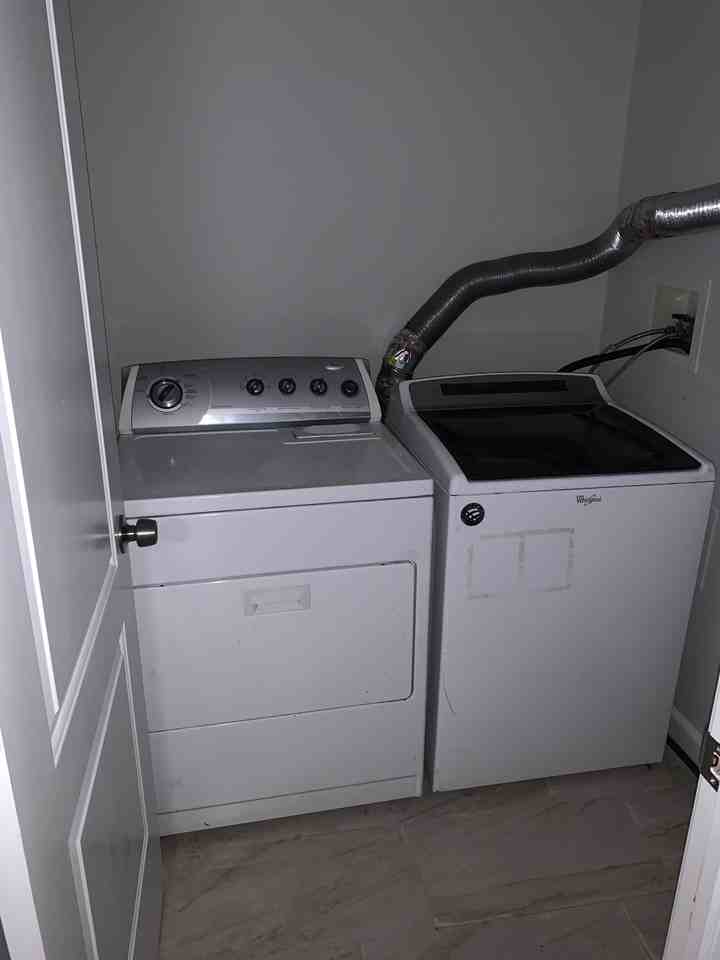 85 Jefferson St #2 - Photo 6 of 7