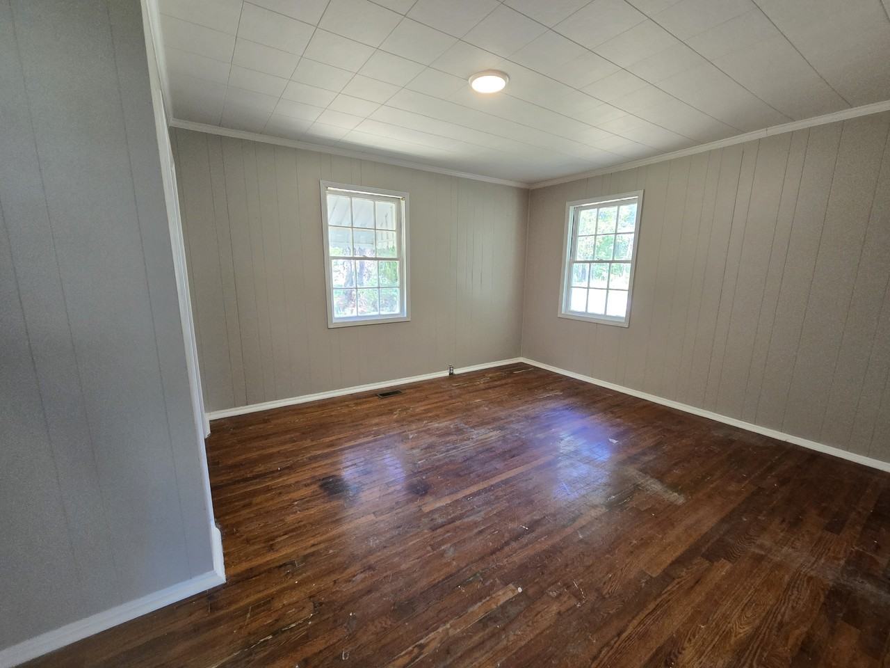 137 Marshall Cir #1 - Photo 2 of 8