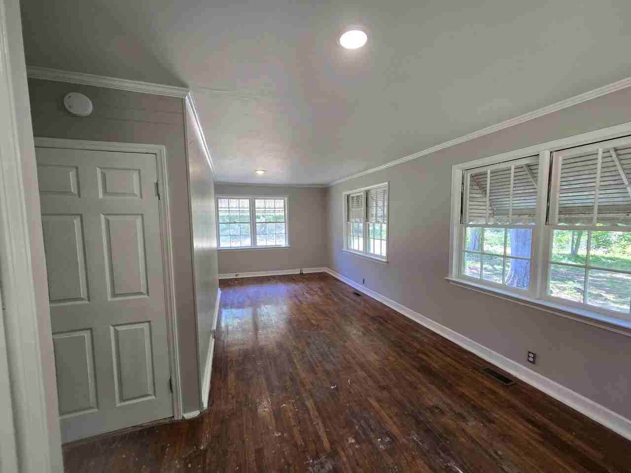 137 Marshall Cir #1 - Photo 6 of 8
