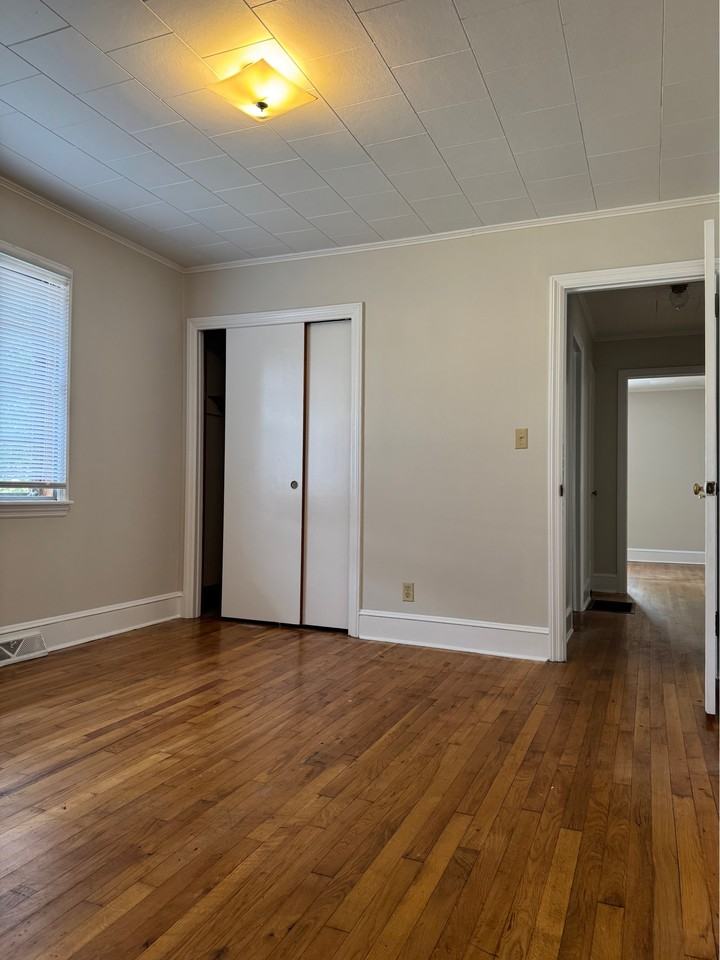 506 Olive Branch St #1 - Photo 3 of 13