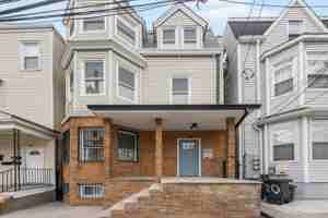 featured image of 18 Taylor St #2FL