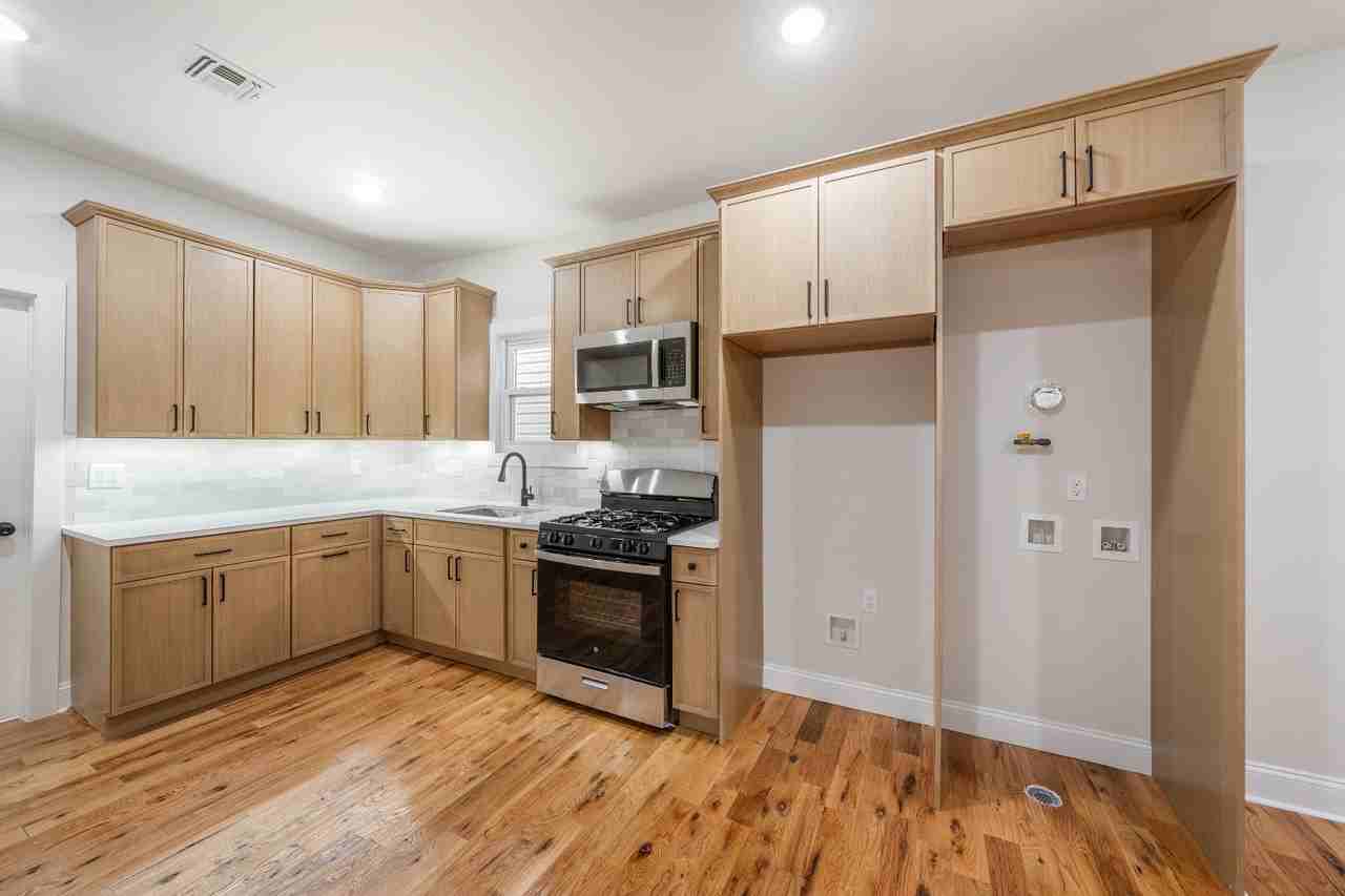 18 Taylor St #2FL - Photo 4 of 19