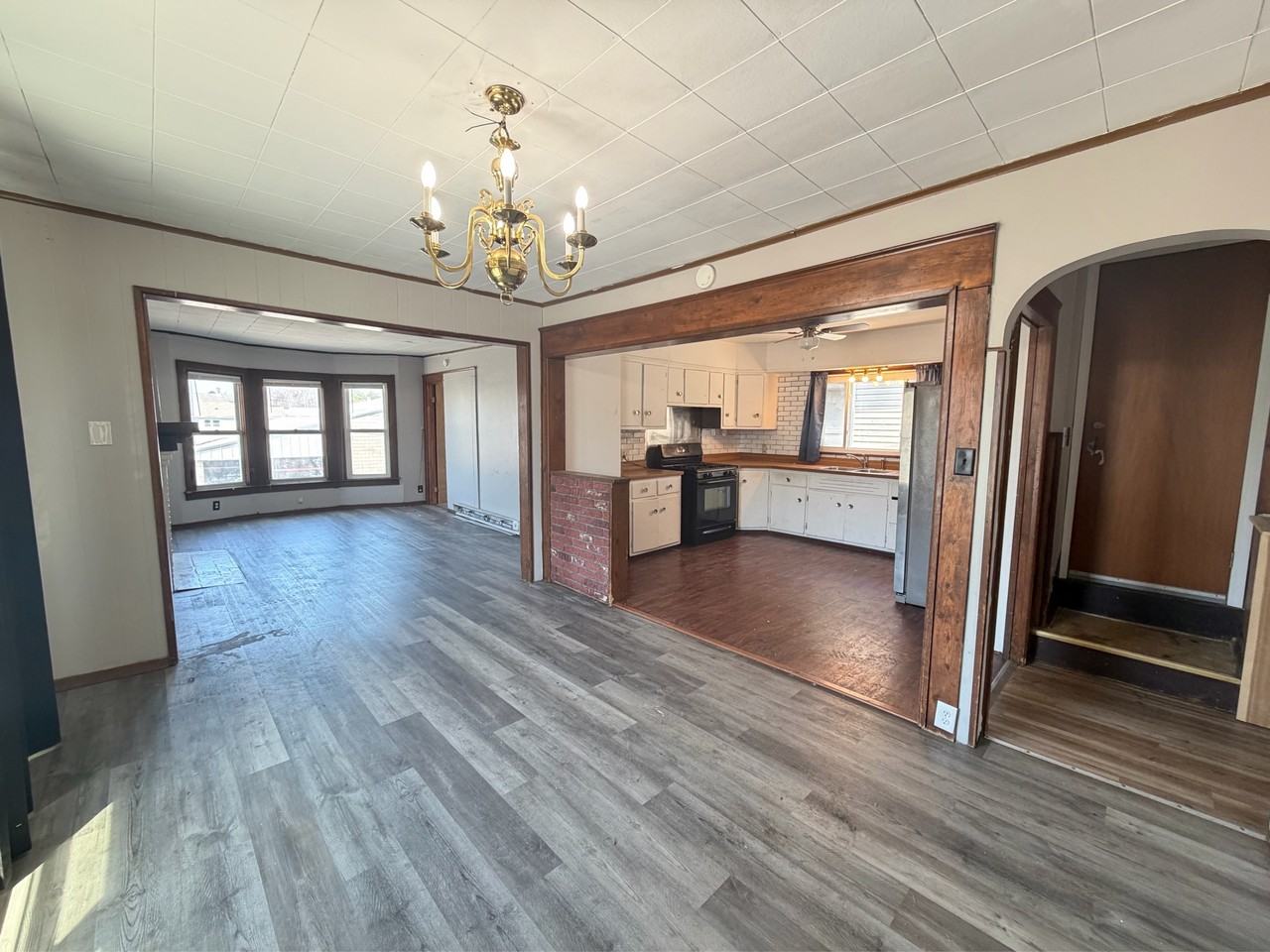 89 Macamley St #2 - Photo 2 of 11