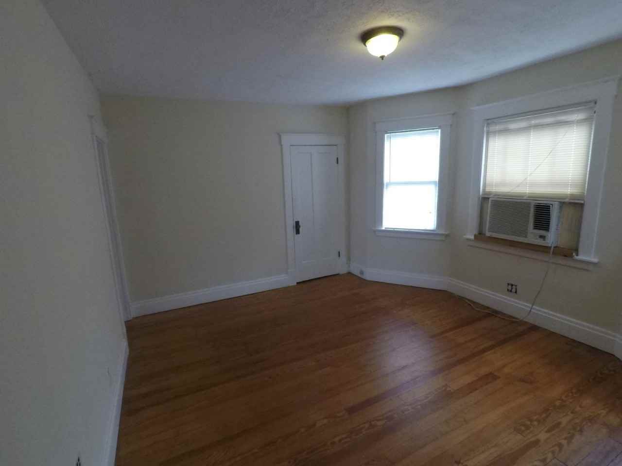 6119 Gladys Ave #2 - Photo 3 of 6