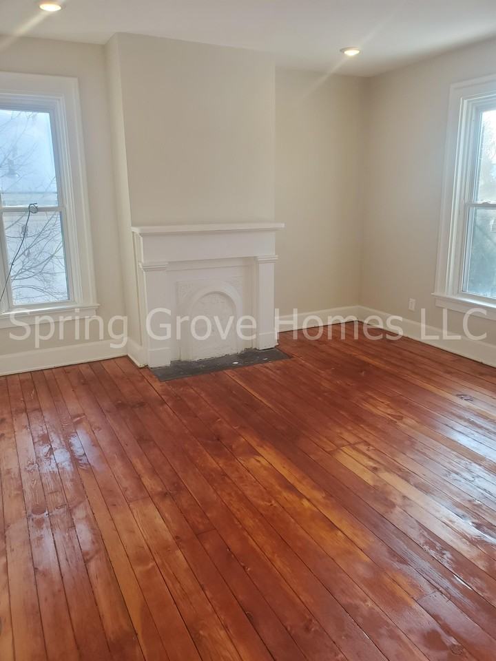 710 Derby Ave #1 - Photo 5 of 23