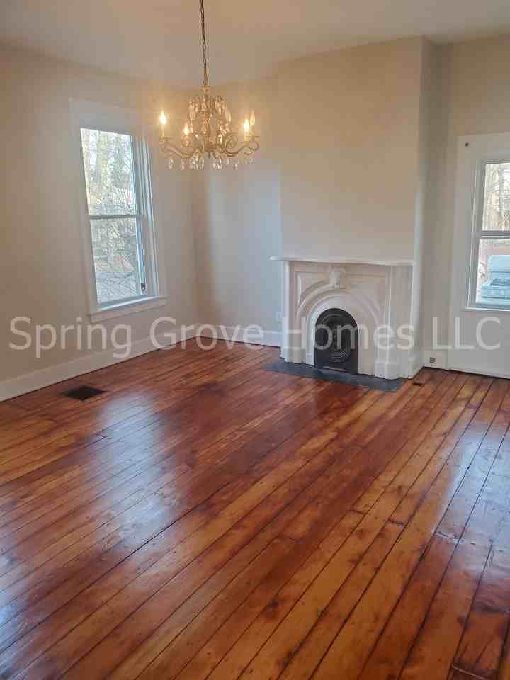 710 Derby Ave #1 - Photo 7 of 23