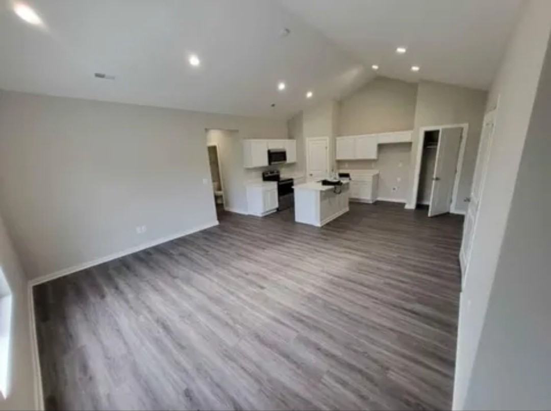 12124  12126 W Shadow Lakes St #12124 - Photo 7 of 11
