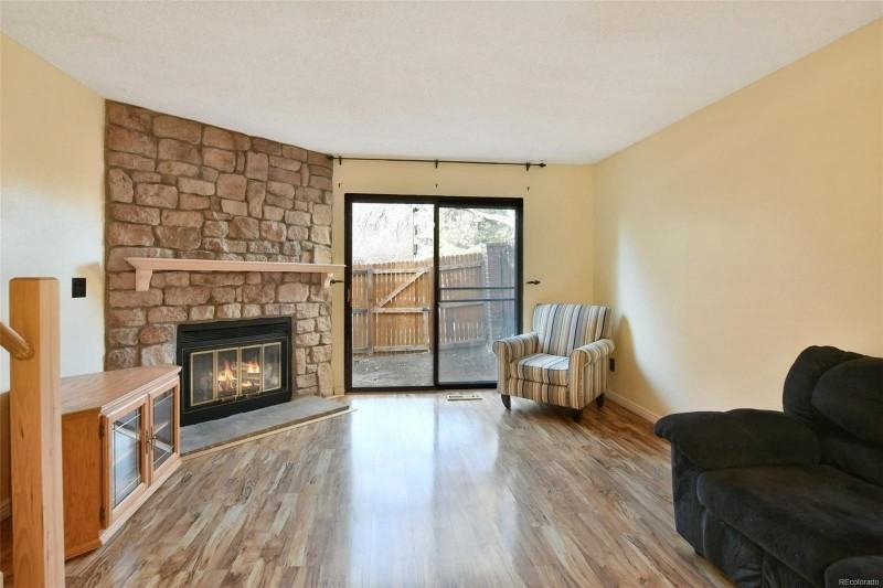 412 Wright St #104 - Photo 4 of 29