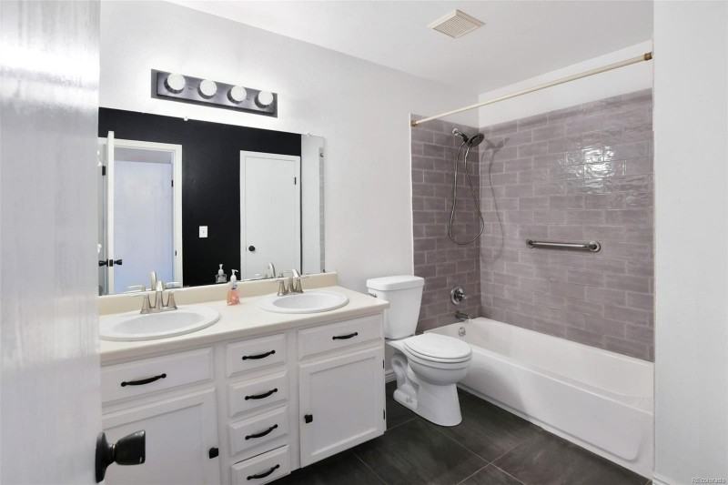 412 Wright St #104 - Photo 7 of 29