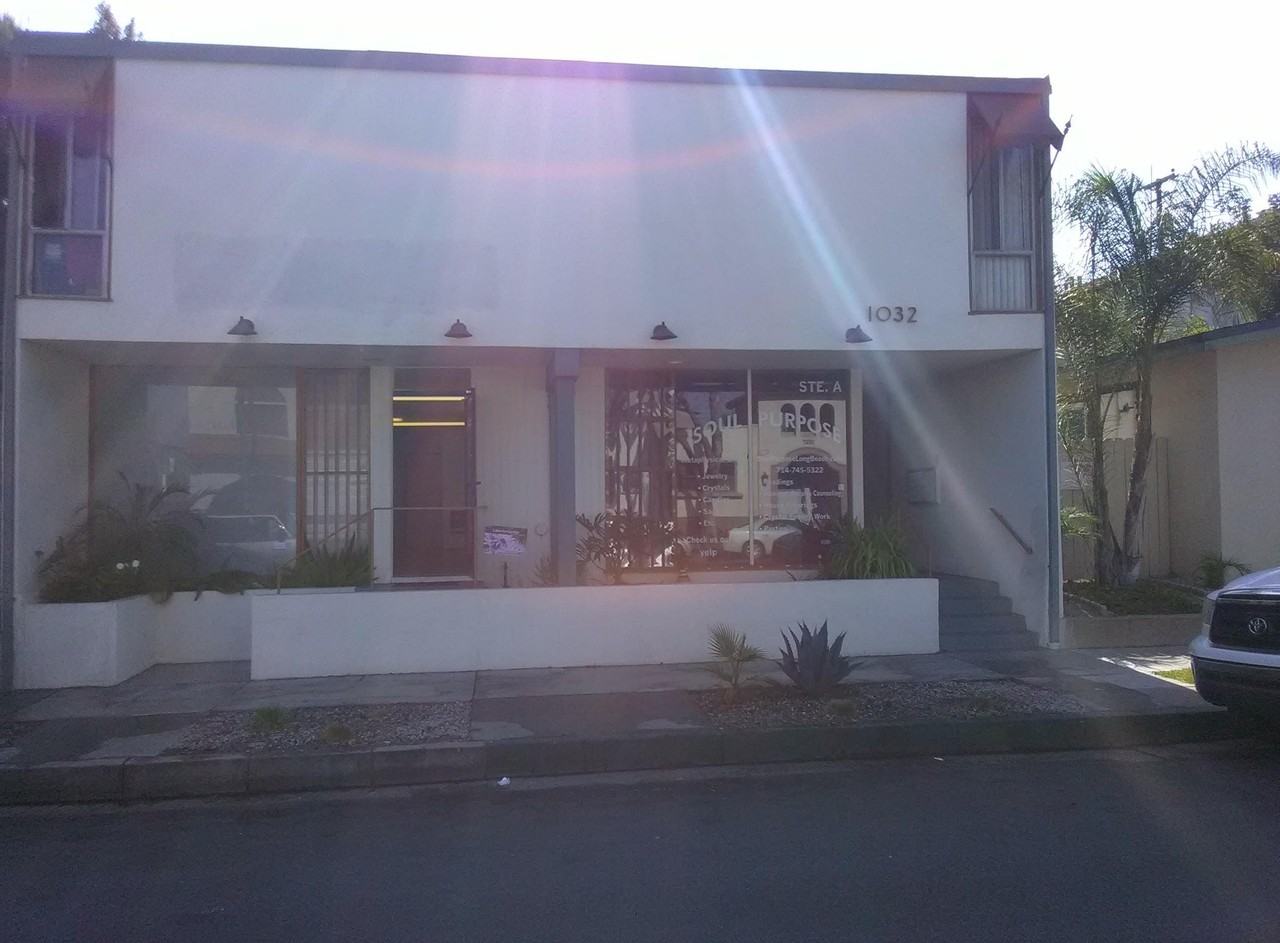 1032 Redondo Ave #B - Photo 3 of 11