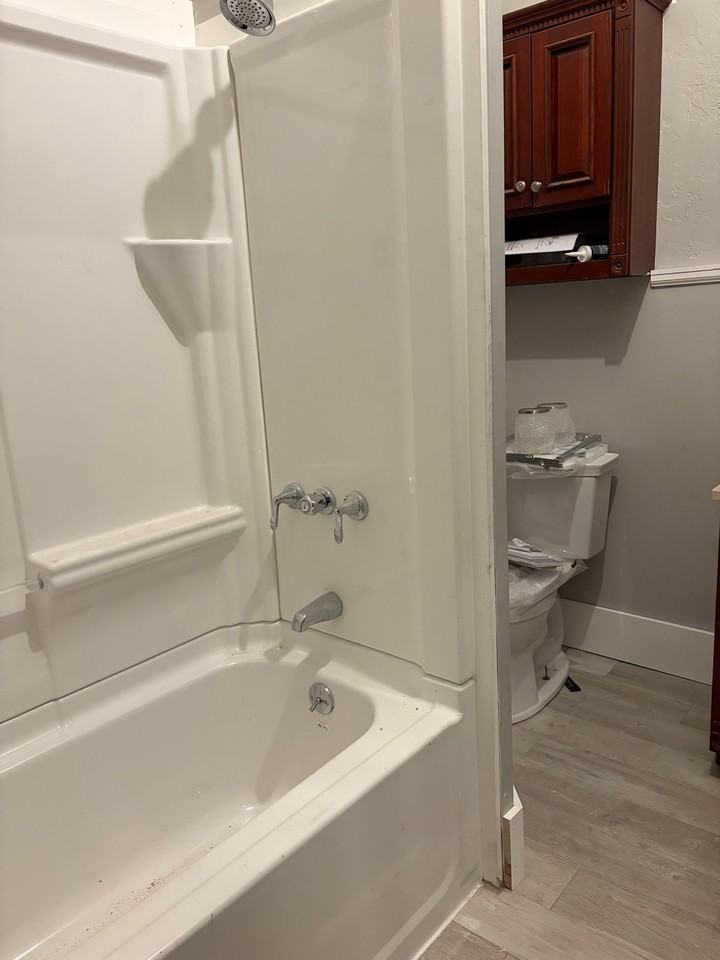 907 Chartiers Ave #2 - Photo 6 of 10