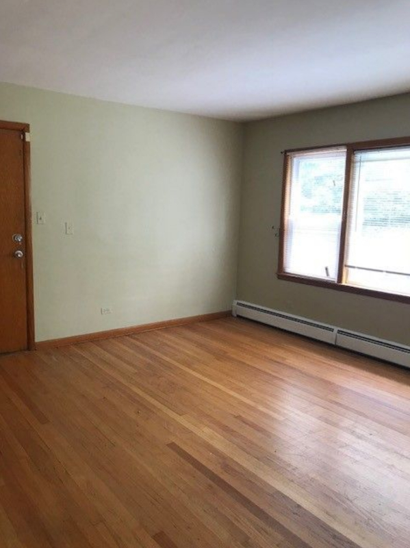 2328 N Lawndale Ave #2 - Photo 3 of 8