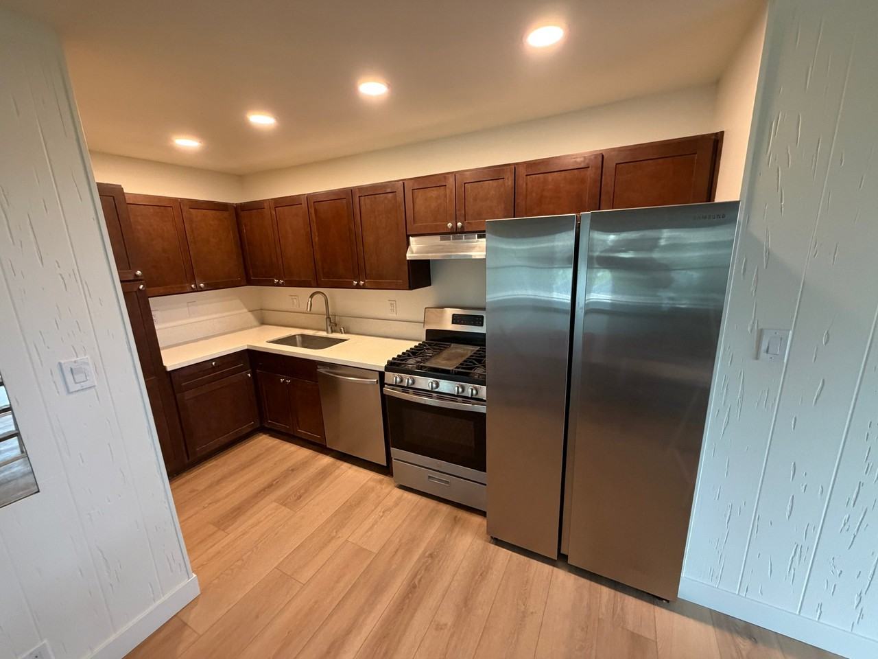 664 Sunfish Way - Photo 4 of 17
