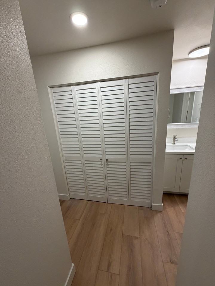 664 Sunfish Way - Photo 6 of 17