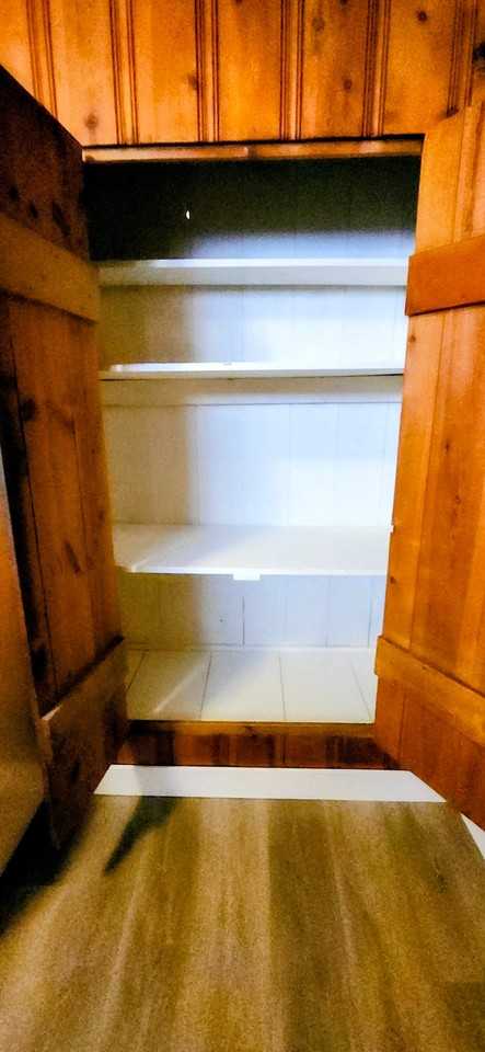 510 Clinton St - Photo 7 of 18