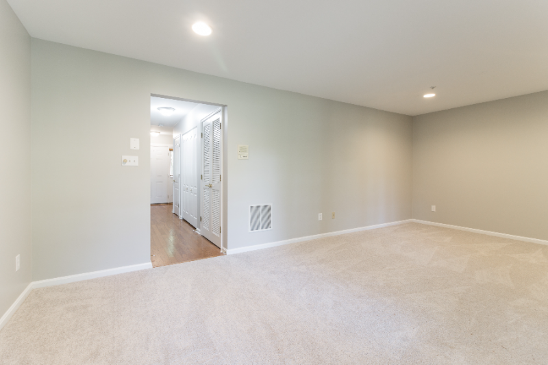 733 Mashie Ct - Photo 5 of 50