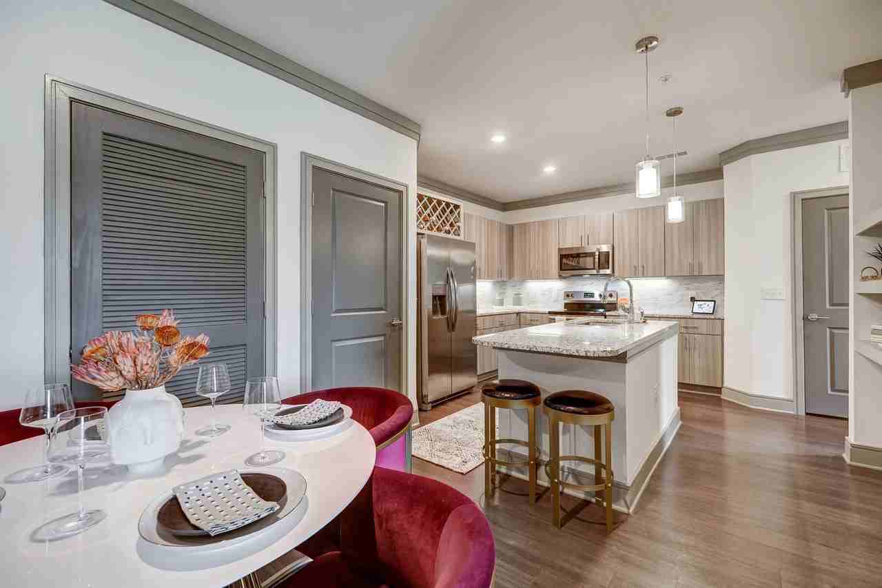 Camden Alpharetta - Photo 4 of 32