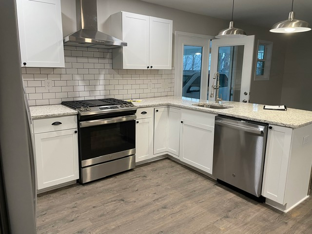 3082 Valley Creek Rd - Photo 4 of 18