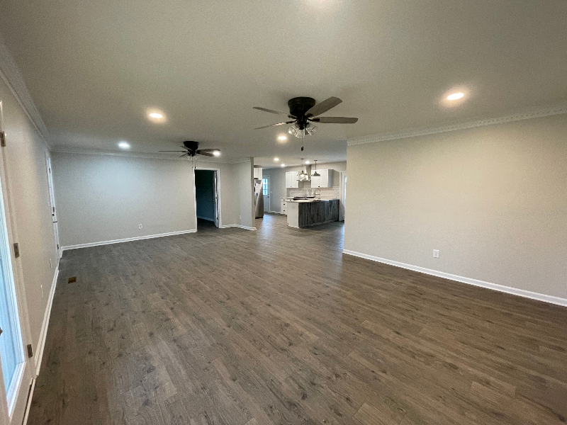 3082 Valley Creek Rd - Photo 7 of 18