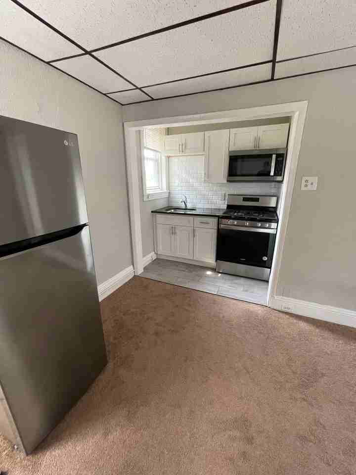 4312 Walnut St #3RR - Photo 2 of 9
