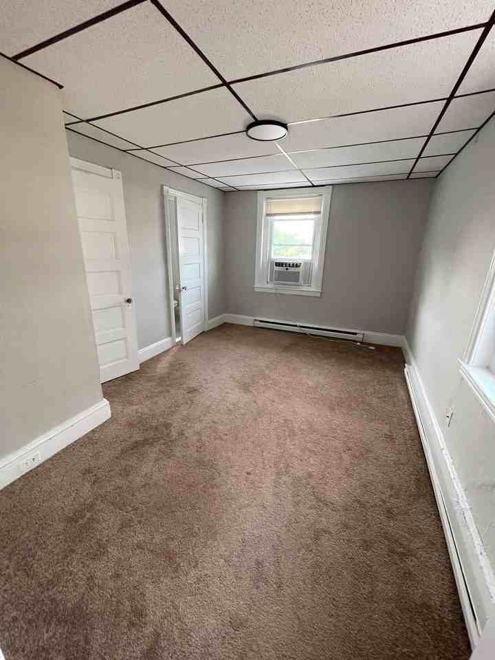 4312 Walnut St #3RR - Photo 5 of 9