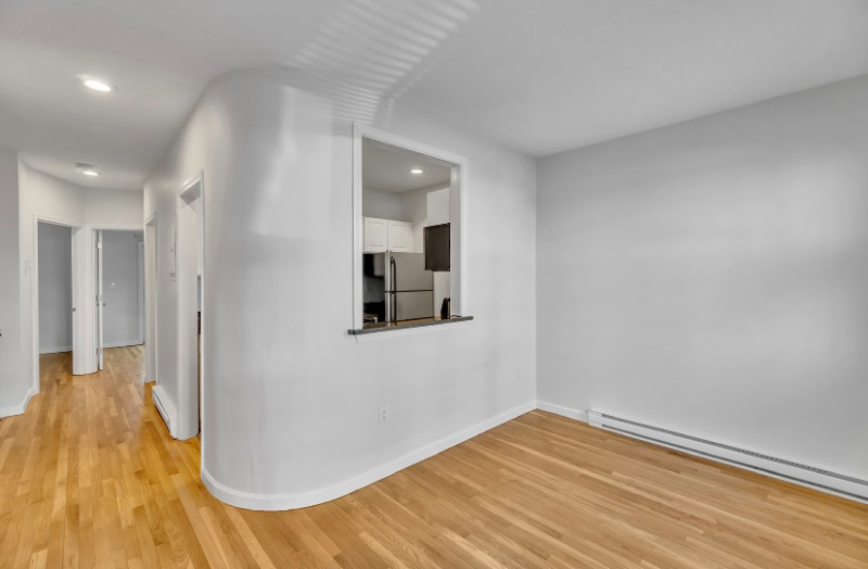 202 H St #1 - Photo 3 of 10