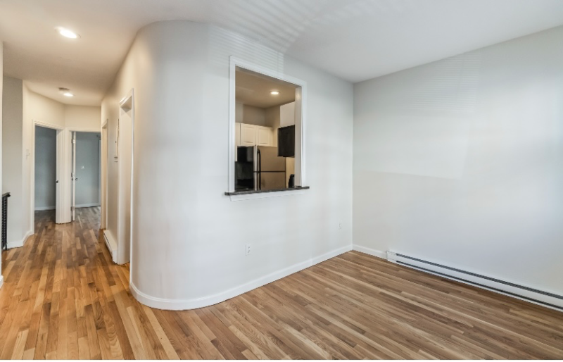 202 H St #1 - Photo 4 of 10
