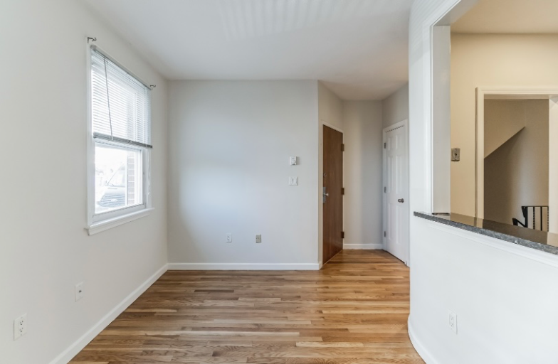 202 H St #1 - Photo 5 of 10