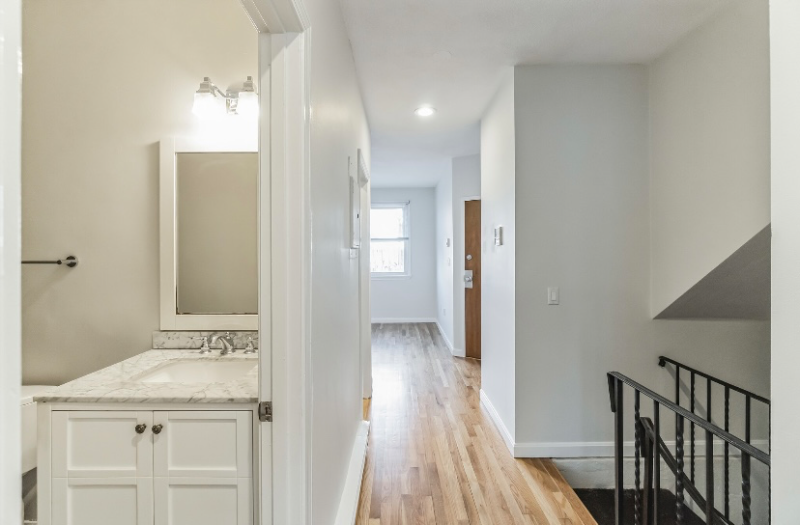 202 H St #1 - Photo 6 of 10