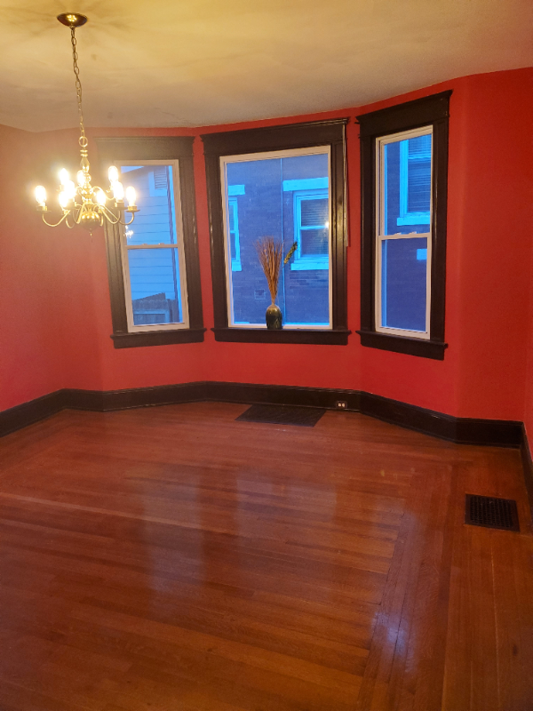 907 Lexington Ave #A - Photo 4 of 17