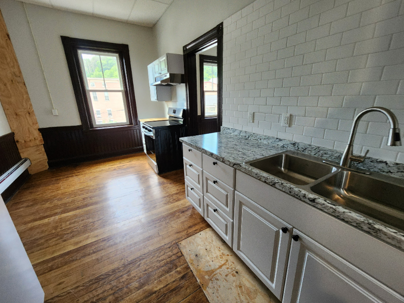 10 Langdon St #304 - Photo 4 of 9