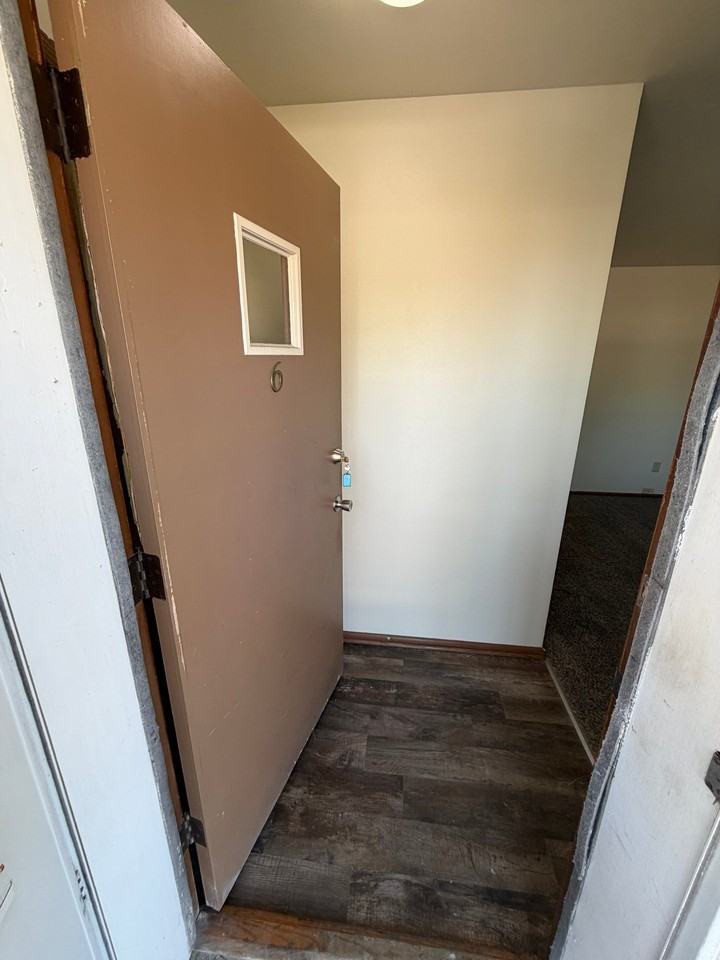 8111 W Lincoln Ave #6 - Photo 2 of 6