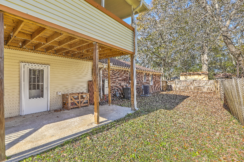 1152 Bradford Ave - Photo 7 of 19
