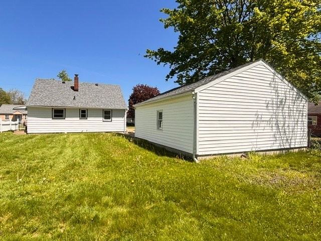 106 Grimm Heights Ave - Photo 2 of 14