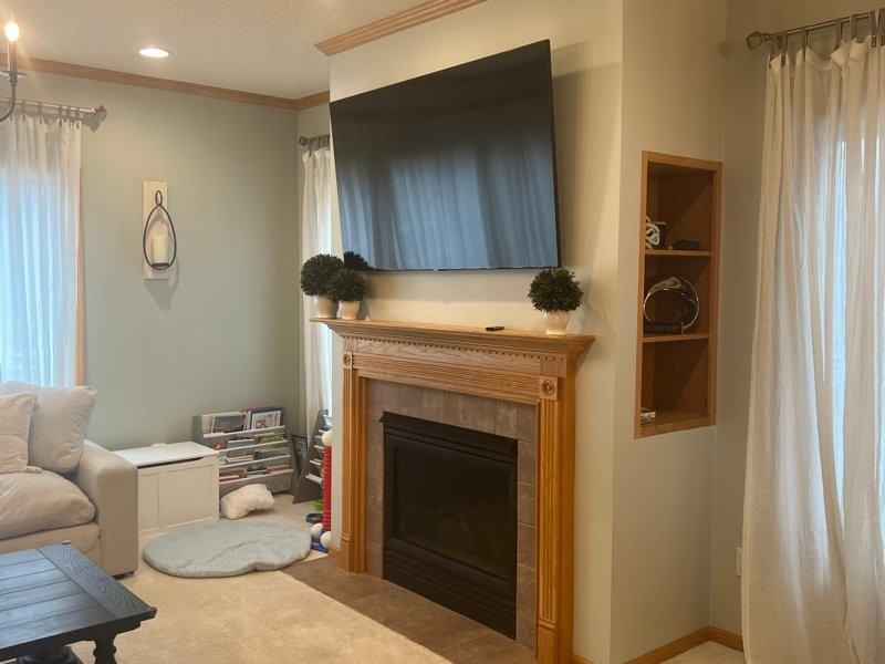 8633 Carriage Hill Ct - Photo 5 of 14