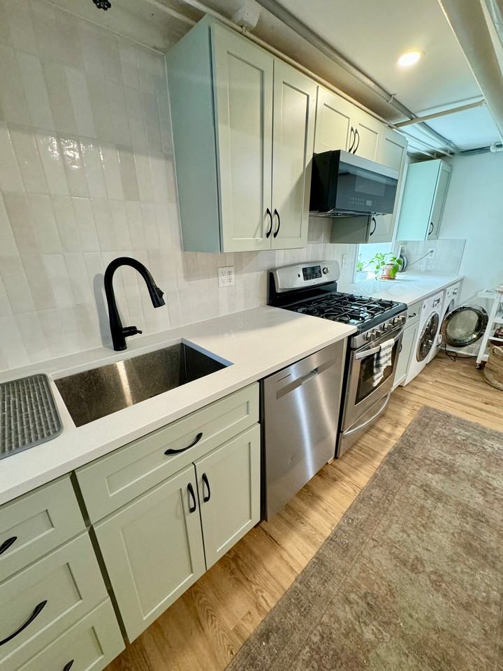 2701 N Calvert St #B - Photo 5 of 13