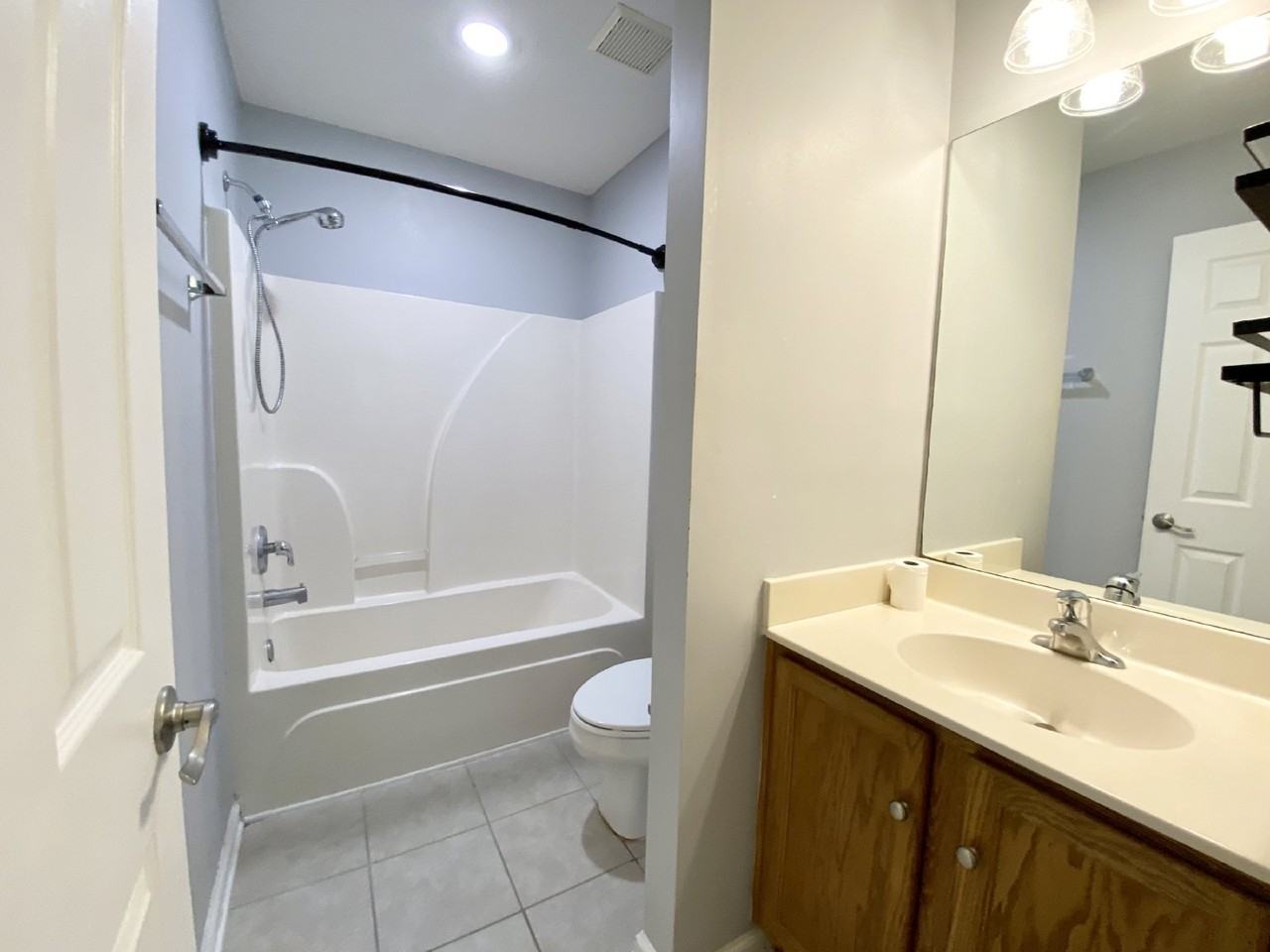 470 Live Oak Walk - Photo 2 of 20