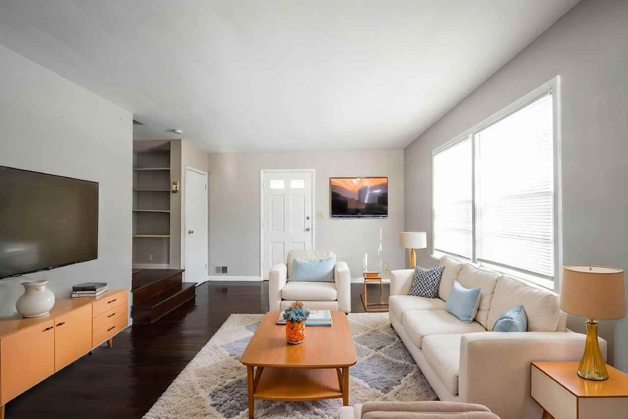 1857 W 60th St - Photo 4 of 26
