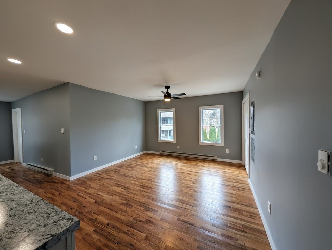 510-512 Columbia Street - 510 Upper #510UPPER - Photo 2 of 4